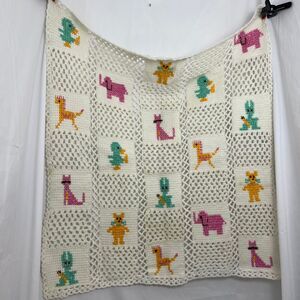 Vtg Handmade Crotchet‎ Baby Blanket W/ Animal Cross Stitch Pattern Nursery Decor